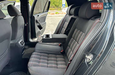 Хетчбек Volkswagen Golf GTI 2013 в 
