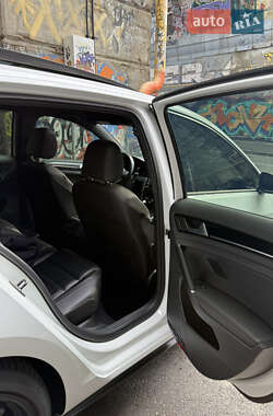 Хэтчбек Volkswagen Golf GTI 2014 в 