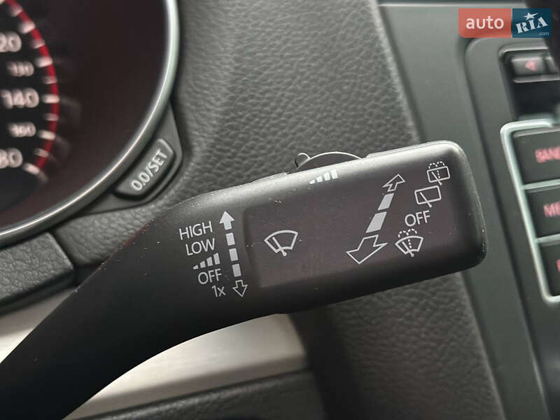 Хэтчбек Volkswagen Golf GTI 2011 в Днепре