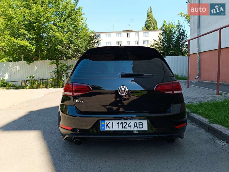 Хэтчбек Volkswagen Golf GTI 2018 в Ровно
