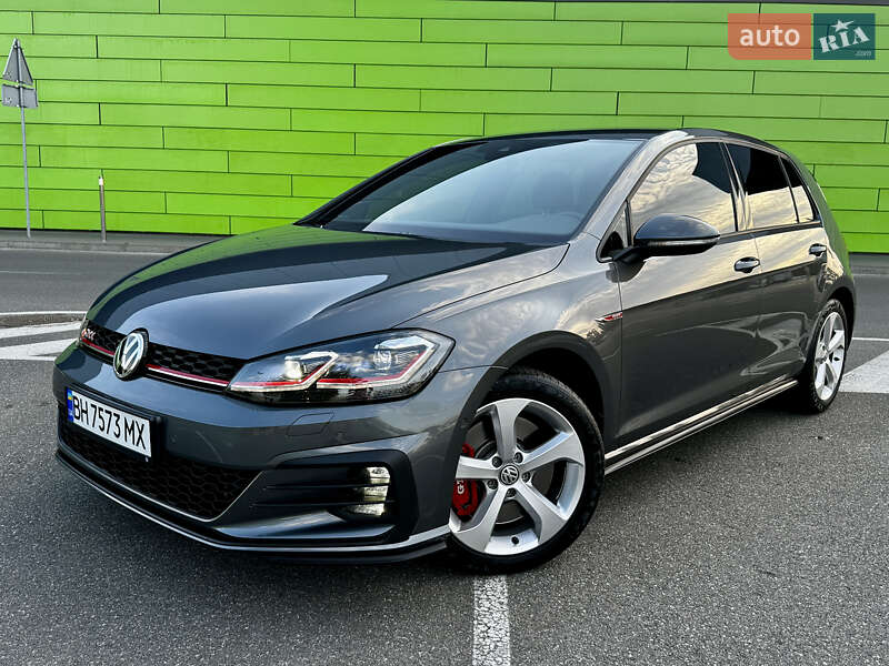 Volkswagen Golf GTI 2020