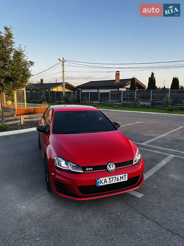 Хэтчбек Volkswagen Golf GTI 2016 в Харькове
