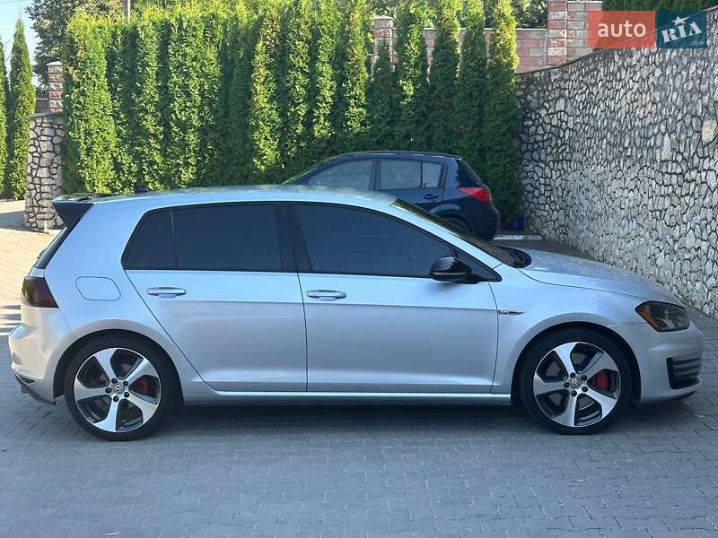 Хэтчбек Volkswagen Golf GTI 2016 в Тернополе