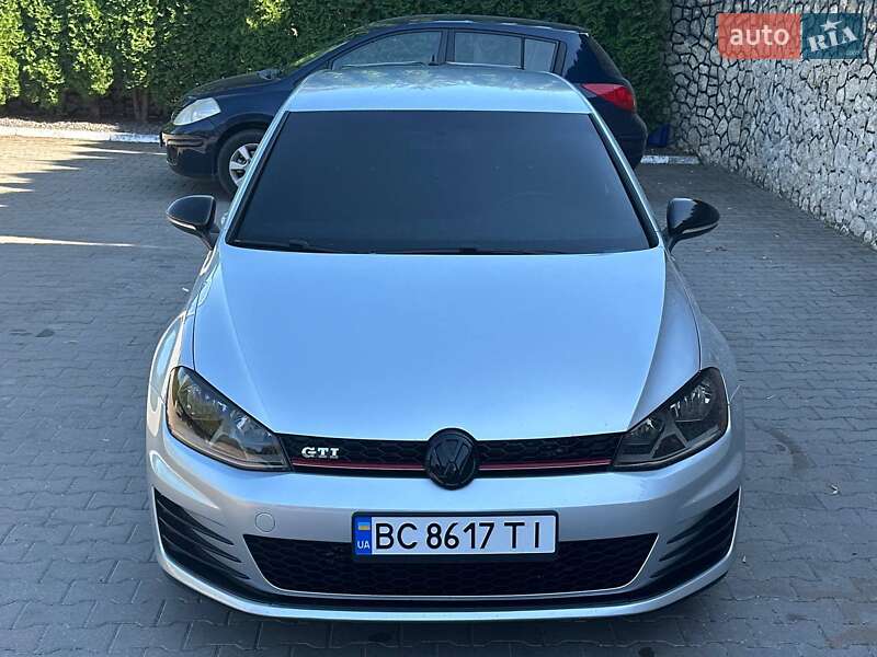 Хэтчбек Volkswagen Golf GTI 2016 в Тернополе