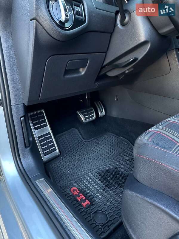 Хэтчбек Volkswagen Golf GTI 2016 в Тернополе