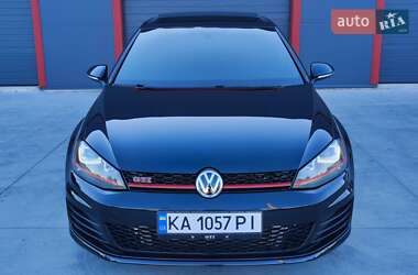 Хэтчбек Volkswagen Golf GTI 2015 в 