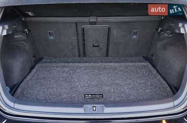 Хэтчбек Volkswagen Golf GTI 2015 в 