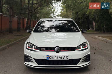 Хетчбек Volkswagen Golf GTI 2020 в Дніпрі