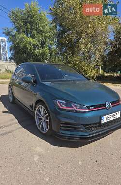 Хетчбек Volkswagen Golf GTI 2018 в Києві