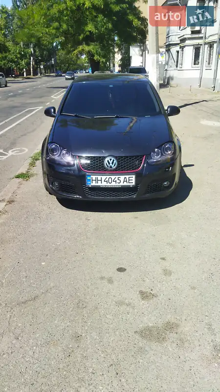 Volkswagen Golf GTI