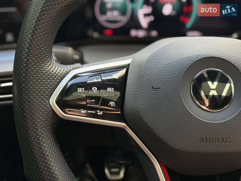 Хэтчбек Volkswagen Golf GTI 2021 в Киеве