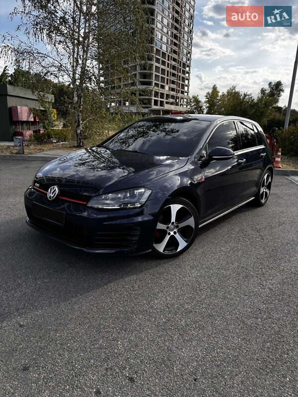 Volkswagen Golf GTI 2015