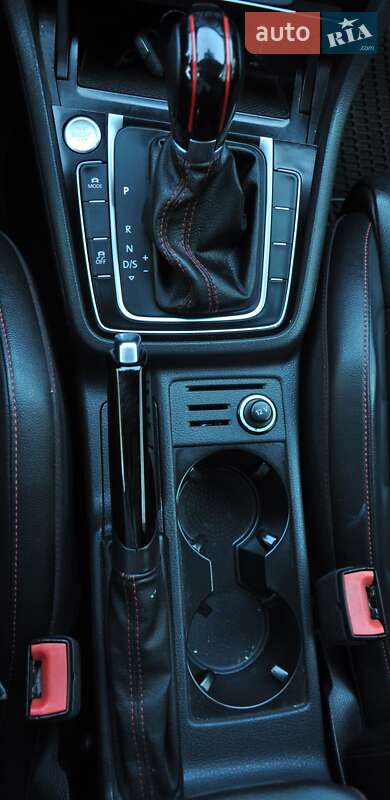 Хэтчбек Volkswagen Golf GTI 2017 в Одессе