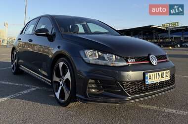 Хэтчбек Volkswagen Golf GTI 2018 в Киеве