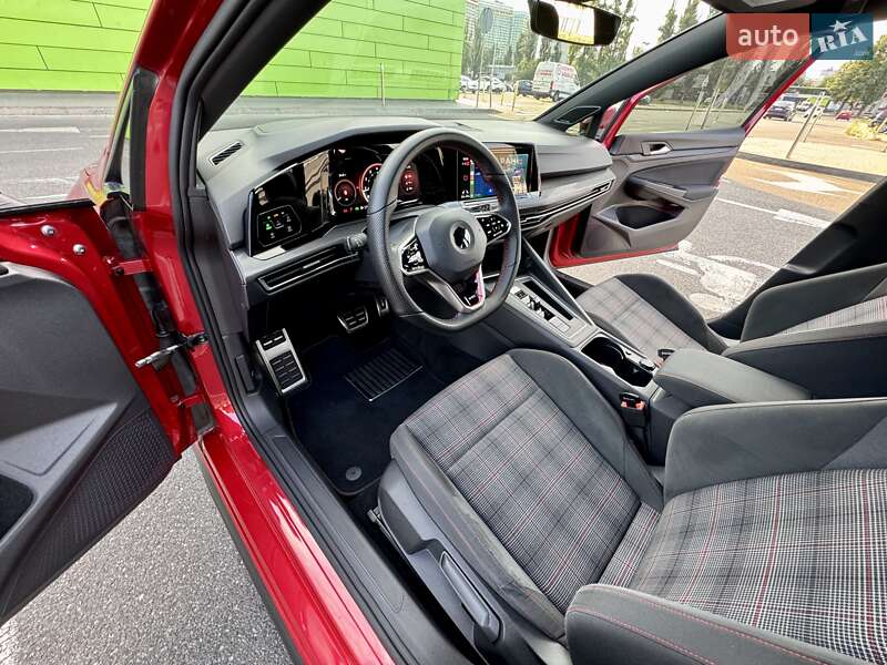Хэтчбек Volkswagen Golf GTI 2021 в Киеве