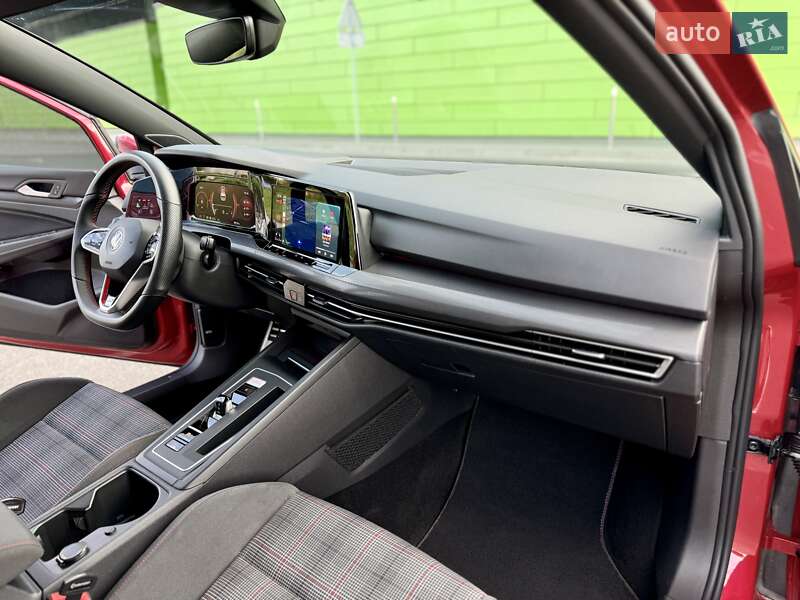Хэтчбек Volkswagen Golf GTI 2021 в Киеве