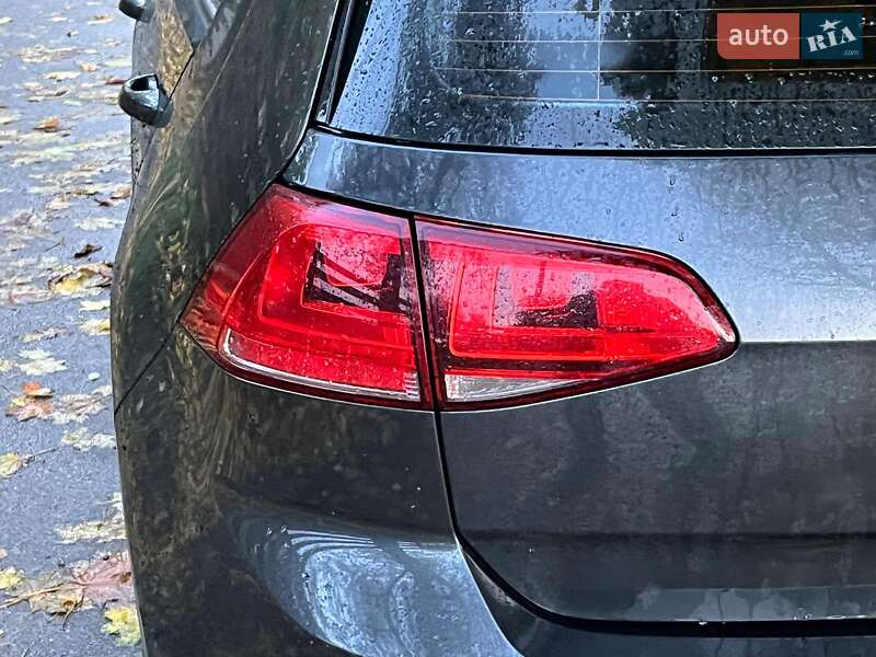 Хэтчбек Volkswagen Golf GTI 2016 в Киеве фото 14 Хэтчбек Volkswagen Golf GTI 2016 в Киеве