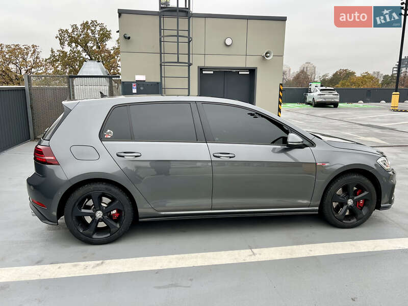 Хетчбек Volkswagen Golf GTI 2019 в Києві