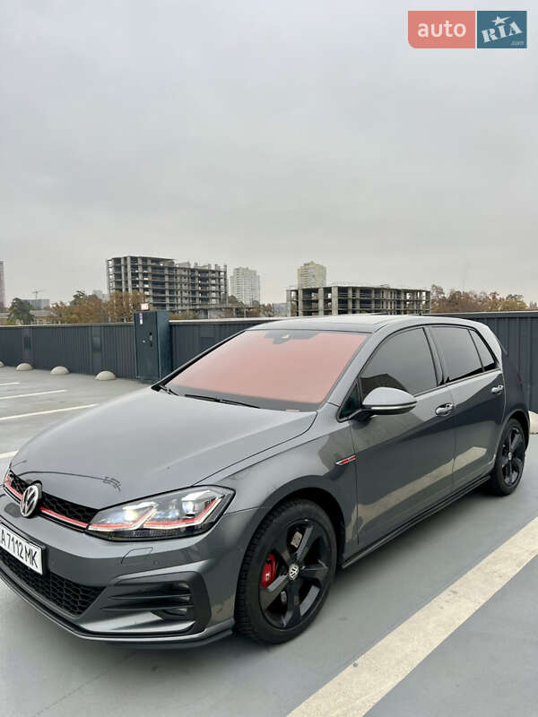 Хетчбек Volkswagen Golf GTI 2019 в Києві