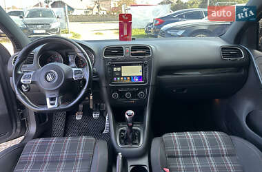 Хэтчбек Volkswagen Golf GTI 2012 в 