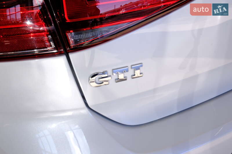 Хэтчбек Volkswagen Golf GTI 2016 в Одессе фото 16 Хэтчбек Volkswagen Golf GTI 2016 в Одессе