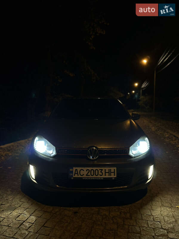 Хэтчбек Volkswagen Golf GTI 2012 в Черновцах