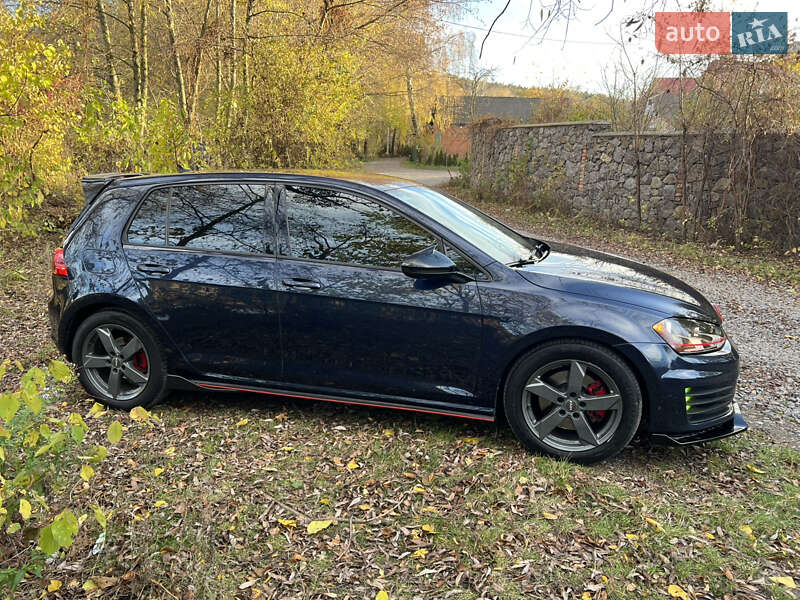 Хэтчбек Volkswagen Golf GTI 2017 в Виннице