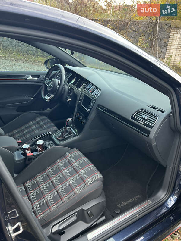 Хэтчбек Volkswagen Golf GTI 2017 в Виннице