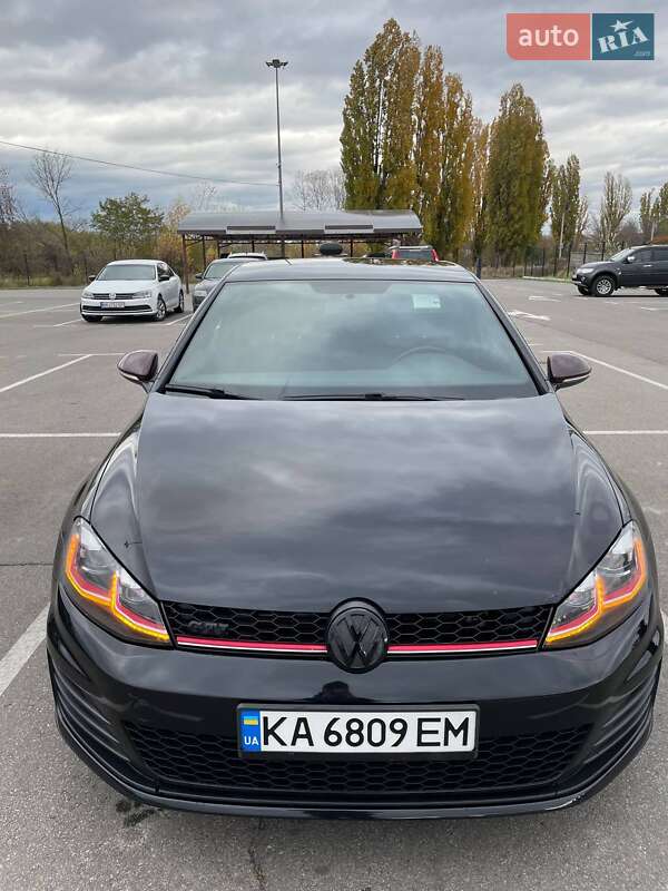 Хэтчбек Volkswagen Golf GTI 2015 в Киеве фото 2 Хэтчбек Volkswagen Golf GTI 2015 в Киеве