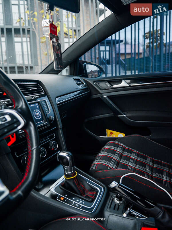 Хэтчбек Volkswagen Golf GTI 2016 в Кривом Роге фото 21 Хэтчбек Volkswagen Golf GTI 2016 в Кривом Роге