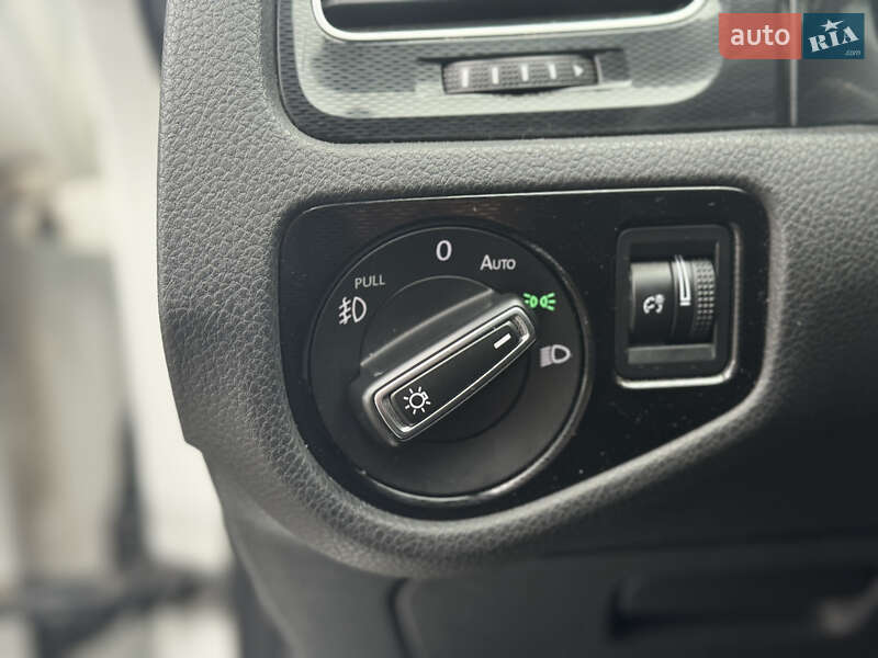 Хетчбек Volkswagen Golf GTI 2014 в Києві