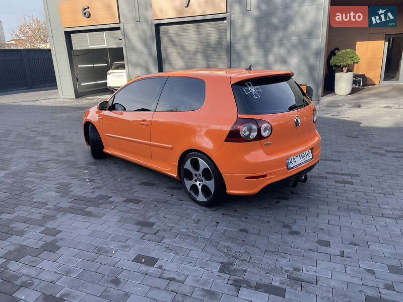 Хэтчбек Volkswagen Golf GTI 2007 в Киеве