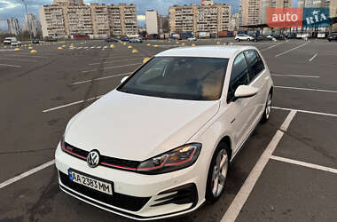 Хэтчбек Volkswagen Golf GTI 2019 в Киеве