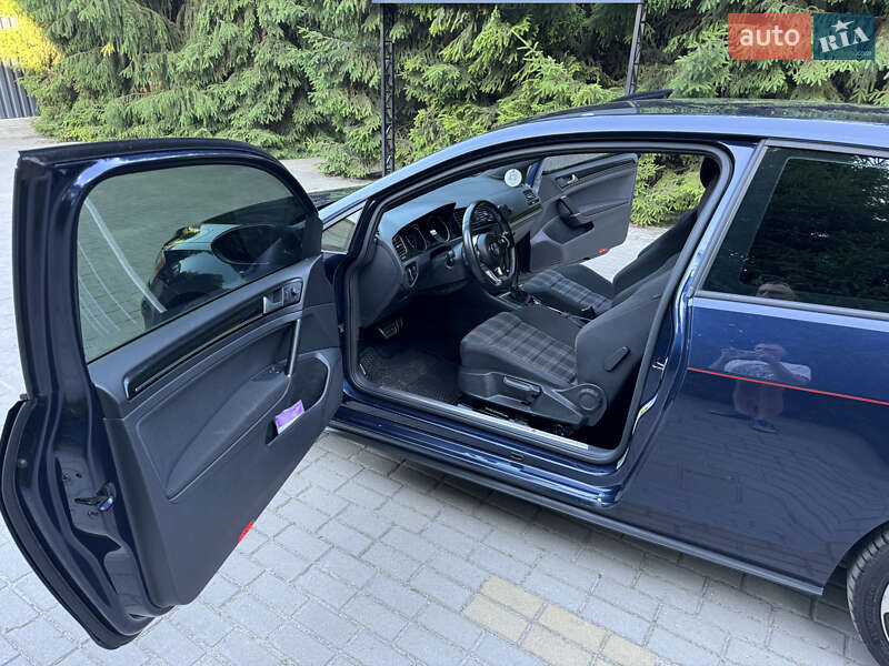 Хэтчбек Volkswagen Golf GTI 2016 в Днепре фото 19 Хэтчбек Volkswagen Golf GTI 2016 в Днепре
