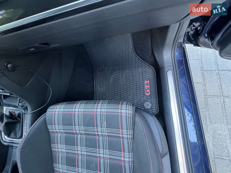 Хэтчбек Volkswagen Golf GTI 2016 в Днепре фото 27 Хэтчбек Volkswagen Golf GTI 2016 в Днепре
