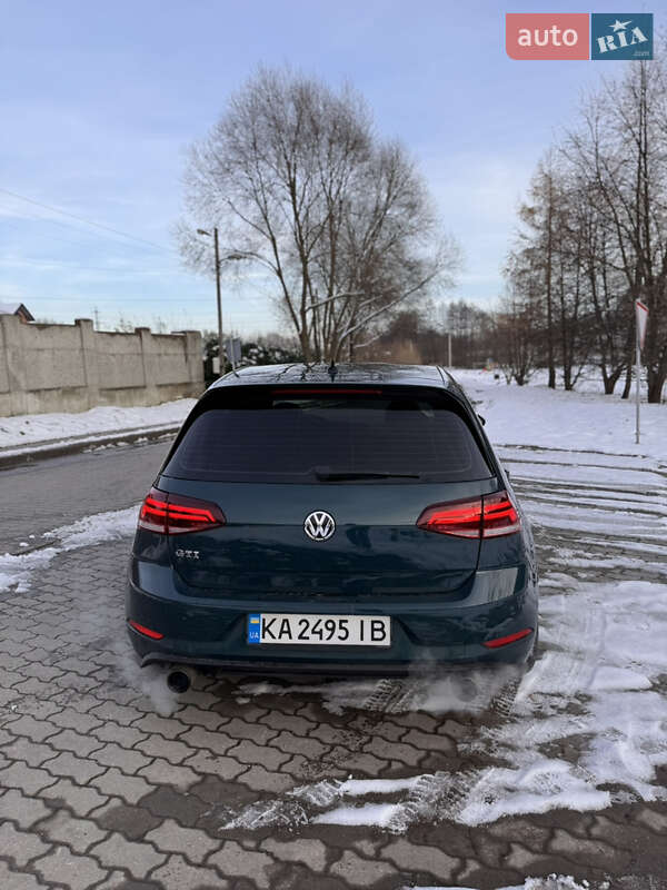 Хэтчбек Volkswagen Golf GTI 2018 в Львове