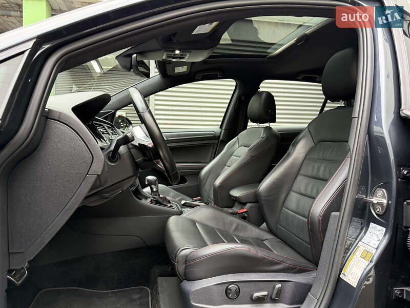 Хэтчбек Volkswagen Golf GTI 2019 в Киеве фото 12 Хэтчбек Volkswagen Golf GTI 2019 в Киеве