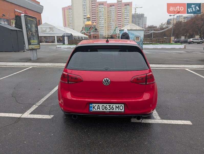 Хэтчбек Volkswagen Golf GTI 2016 в Киеве фото 4 Хэтчбек Volkswagen Golf GTI 2016 в Киеве
