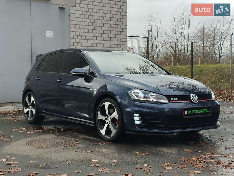 Хэтчбек Volkswagen Golf GTI 2016 в Киеве фото 3 Хэтчбек Volkswagen Golf GTI 2016 в Киеве