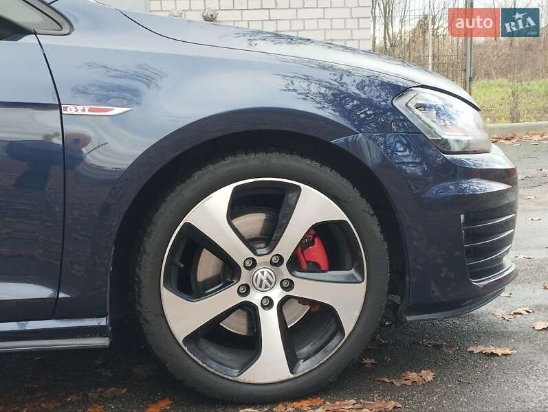 Хэтчбек Volkswagen Golf GTI 2016 в Киеве фото 8 Хэтчбек Volkswagen Golf GTI 2016 в Киеве