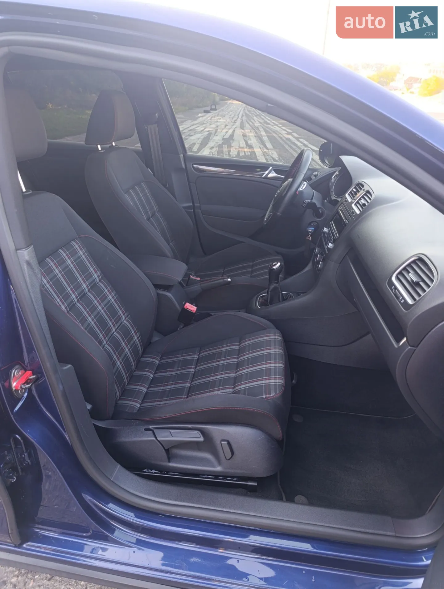 2012 Volkswagen Golf GTI - мініатюра 18