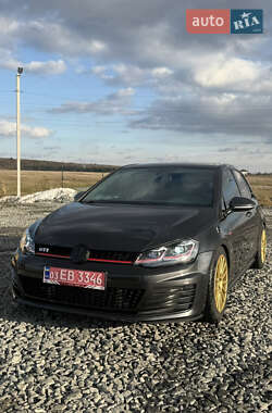 Хэтчбек Volkswagen Golf GTI 2015 в Львове