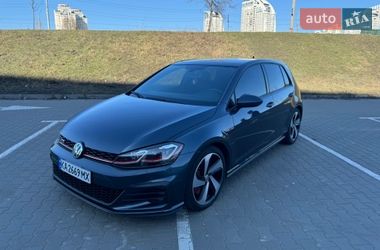 Хэтчбек Volkswagen Golf GTI 2017 в Киеве