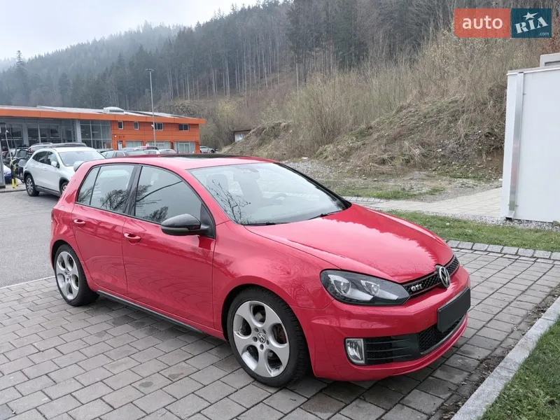 Volkswagen Golf GTI
