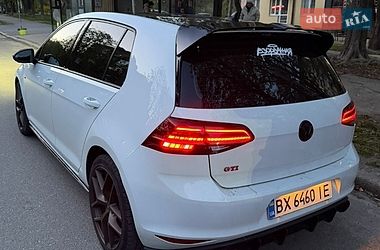Хетчбек Volkswagen Golf GTI 2017 в Києві