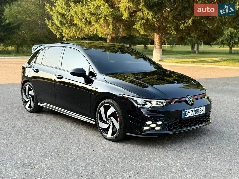 Volkswagen Golf GTI 2021