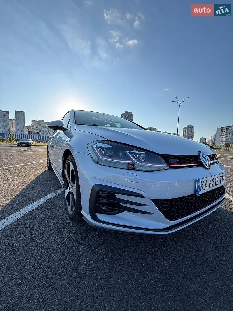 2019 Volkswagen Golf GTI - мініатюра 3