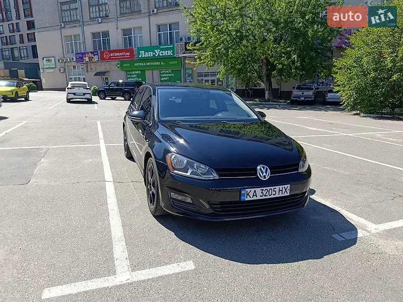 Volkswagen Golf GTI