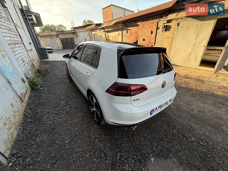 Volkswagen Golf GTI 2016