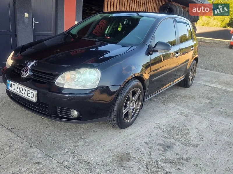 Volkswagen Golf GTI